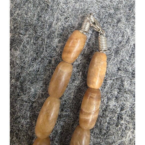 Carved Eagle Pendant Necklace With Brown Beads Tribal Design Unique Vtg - Picture 5 of 7